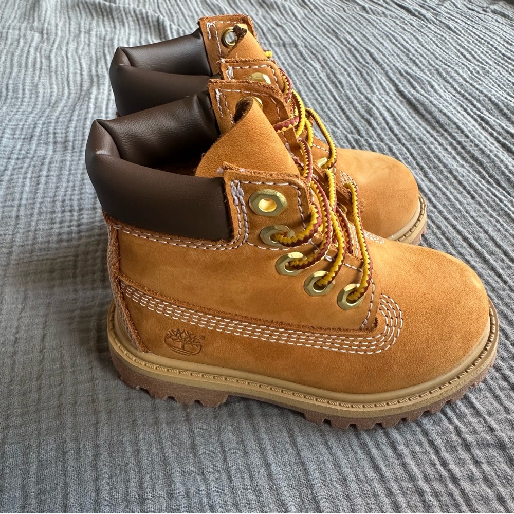 Timberland Premium 6-Inch Boot - Picture 3 of 11